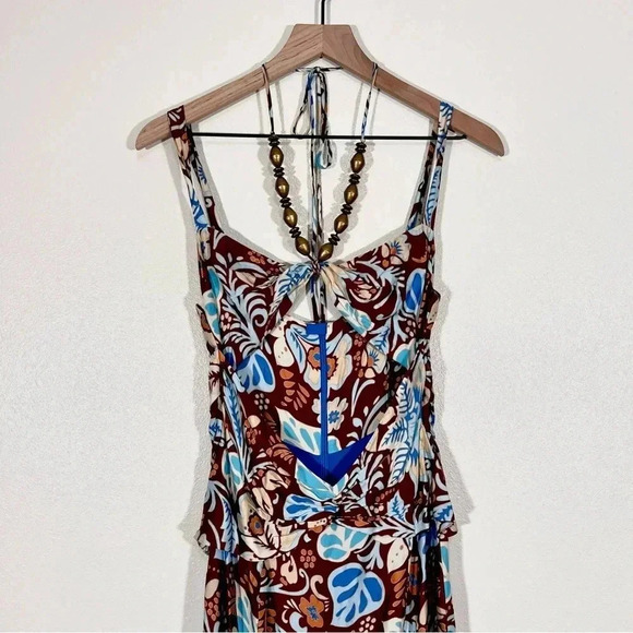 Alexis Nisa Midi Dress - Picture 9 of 13